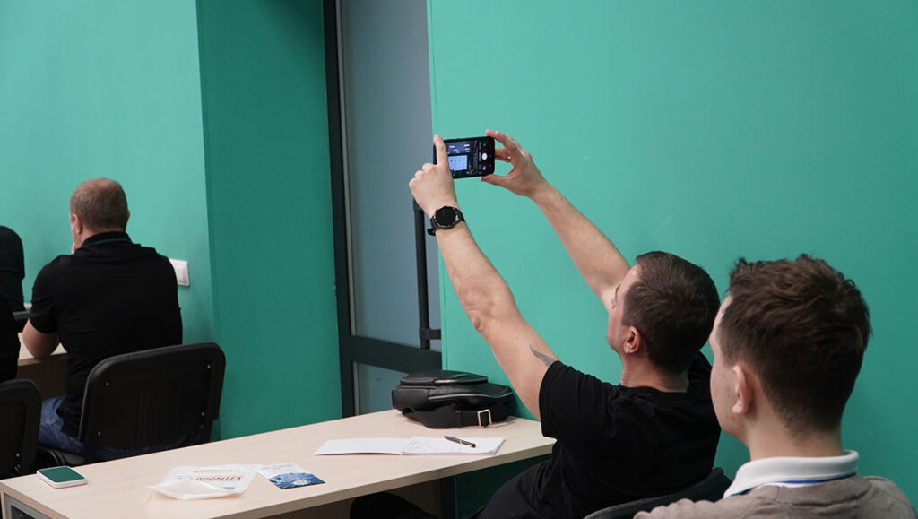 Фоторепортаж с форума 3D ПРОМТЕХ — 2026: как в Барнауле прошёл день аддитивных технологий, инженерии и производства