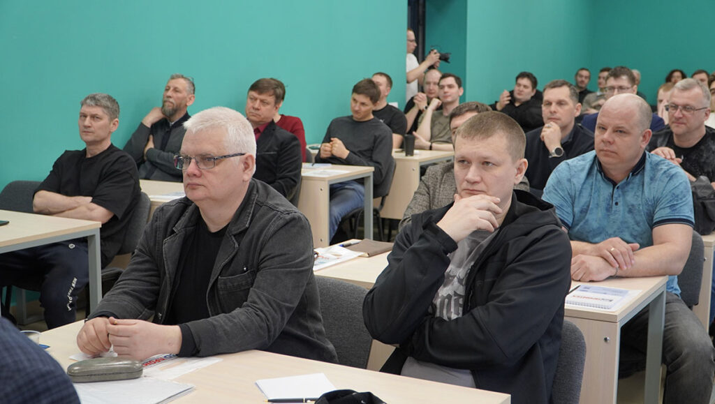 Фоторепортаж с форума 3D ПРОМТЕХ — 2026: как в Барнауле прошёл день аддитивных технологий, инженерии и производства